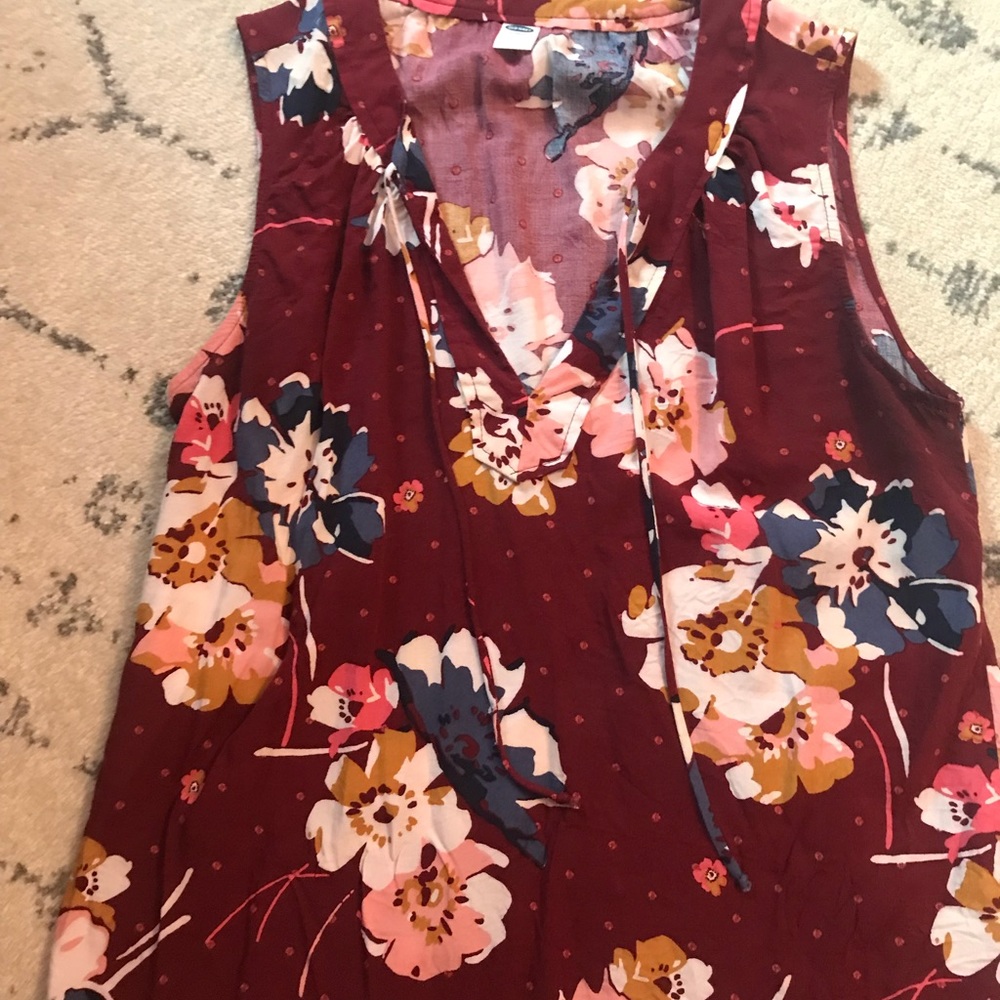 Old Navy top